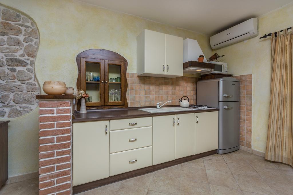 Velenik D&i Poreč